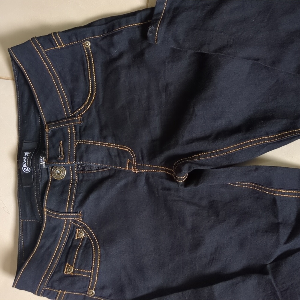Jeans - Picture 2 of 5